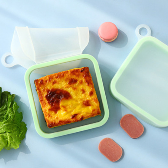 Silicone container for snacks