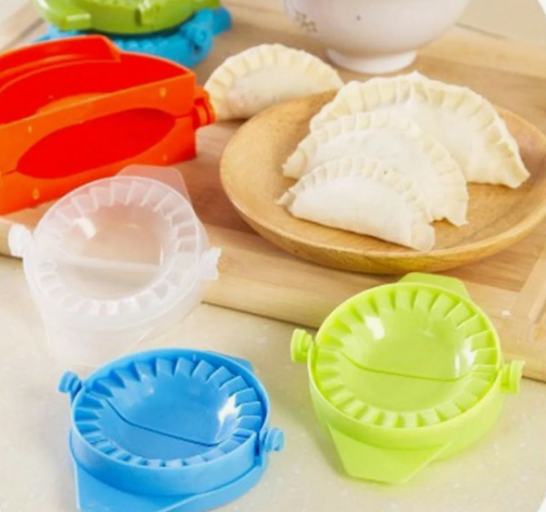 Mold for molding dumplings and dumplings (2 pcs.)