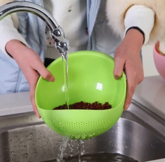 Sieve - colander for rinsing cereals