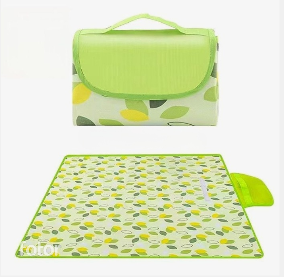 Folding picnic mat 95*140 cm