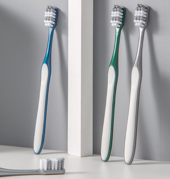 Toothbrush with combined bristles CLEAN (1 piece)