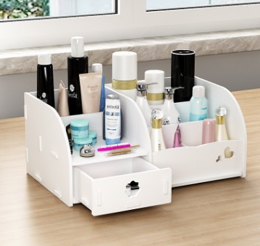 Dresser for cosmetics and jewelry LADY