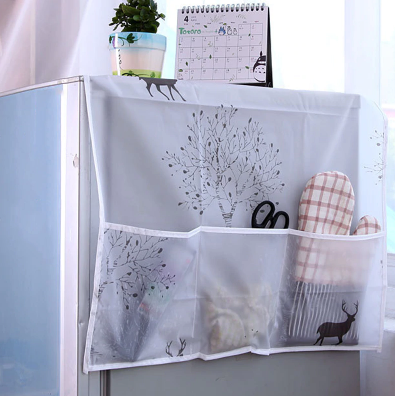 Refrigerator cover with pockets