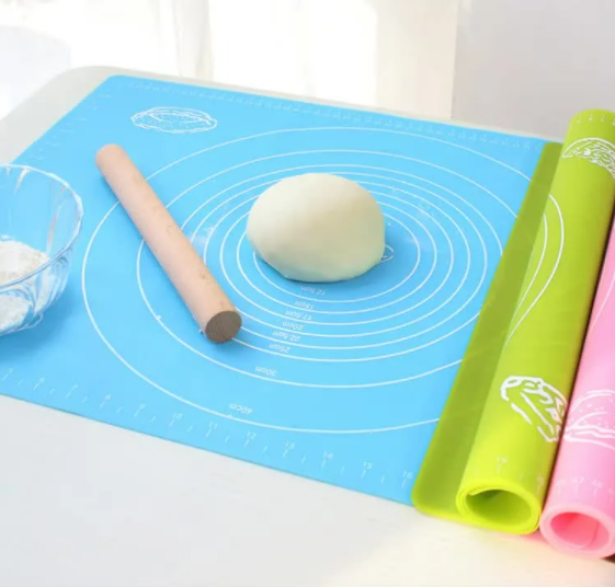 Silicone mat for rolling out dough and baking