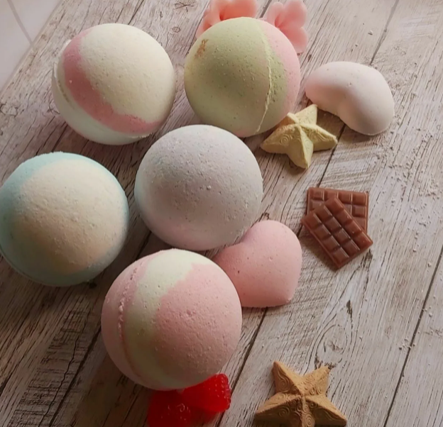 Bath bombs, 90g (1 pc.) ASSORTI