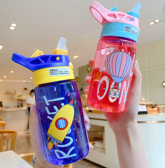 Kids bottle with pattern