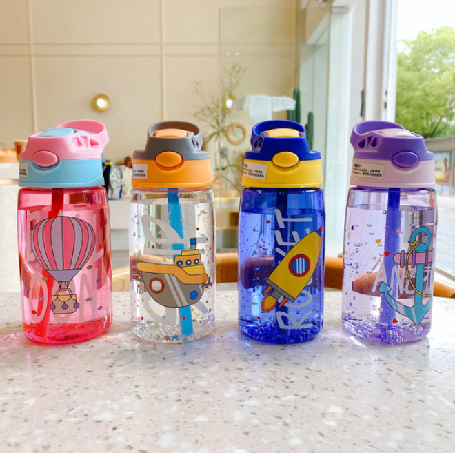 Kids bottle with pattern