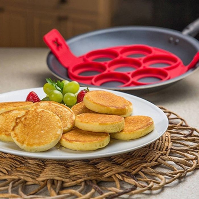 Flippin fantastic 7in1 silicone mold for pancakes, cheesecakes and omelettes