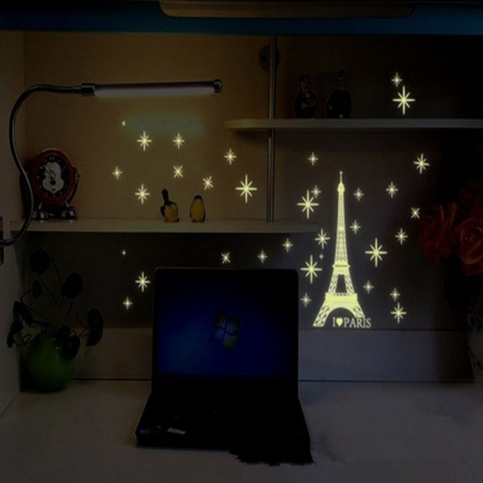 Eiffel Tower light-accumulating sticker - self-adhesive stickers for interior decoration