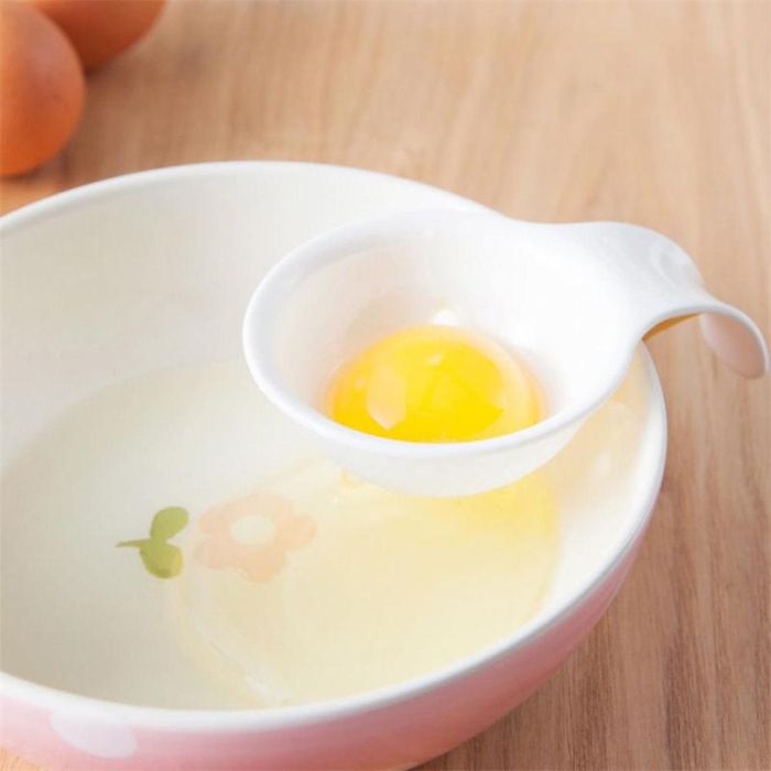 Yolk and white separator - plastic egg separator