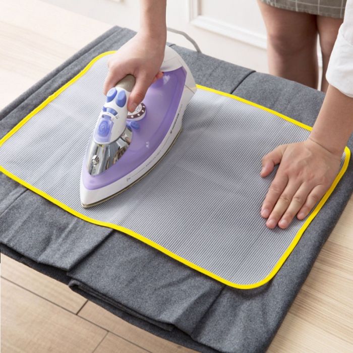 Heat-resistant ironing net (size 35x50 cm)