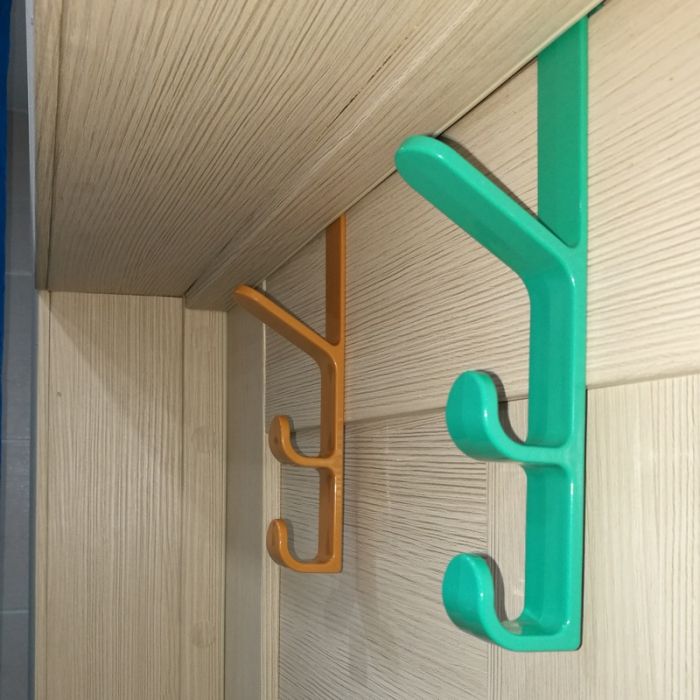 Door hanger with three hooks plastic