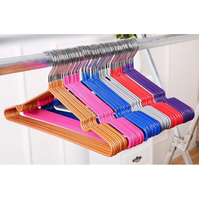 Silicone-coated hangers (1 pc.) with a notch for clothes on the straps