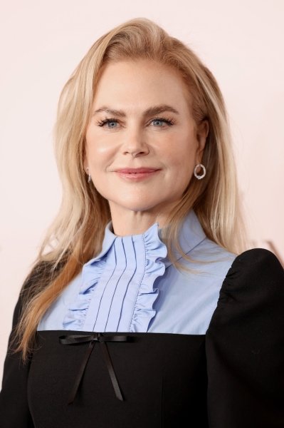 Nicole Kidman’s Hair Is a Subtle Tribute to Mall Bangs