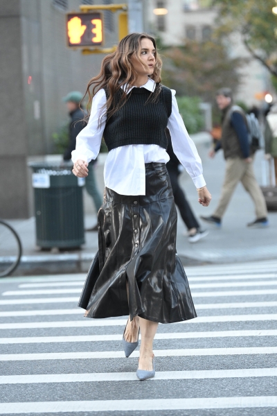 Katie Holmes Walking Normally Down the Street Could Be a Shampoo Commercial